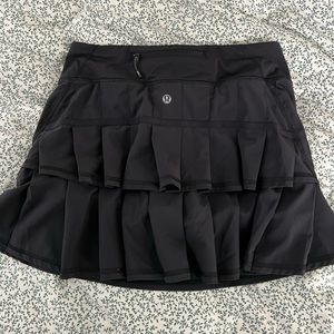 Lululemon skirt size 4 tall
